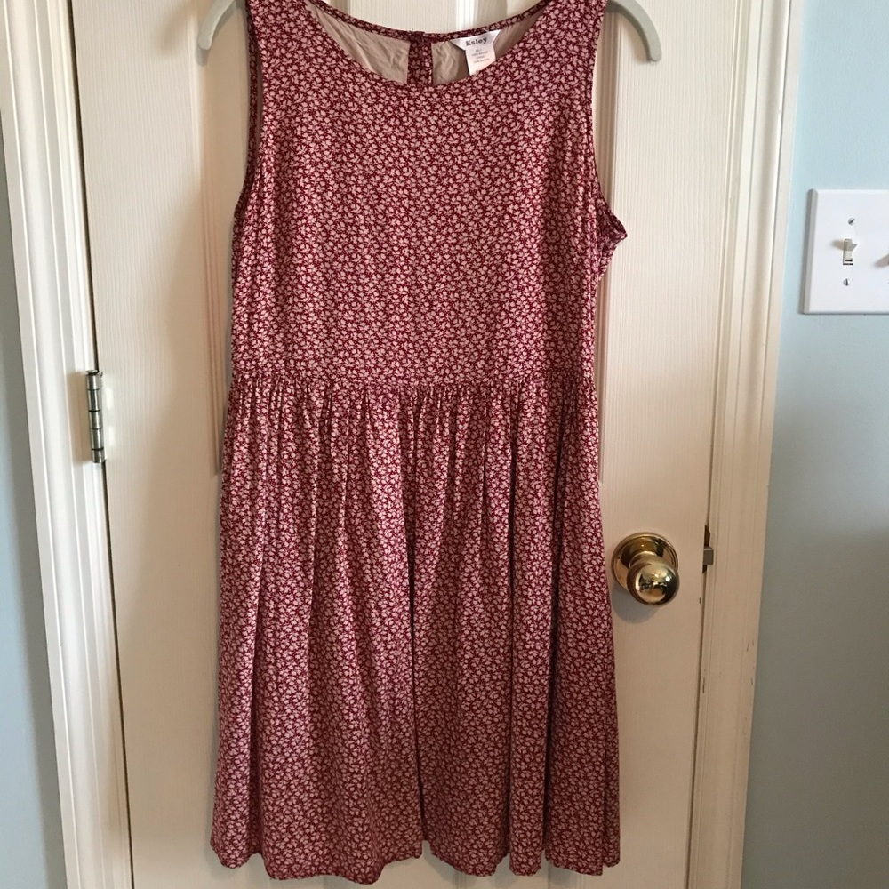 Red dress - Picture 1 of 4